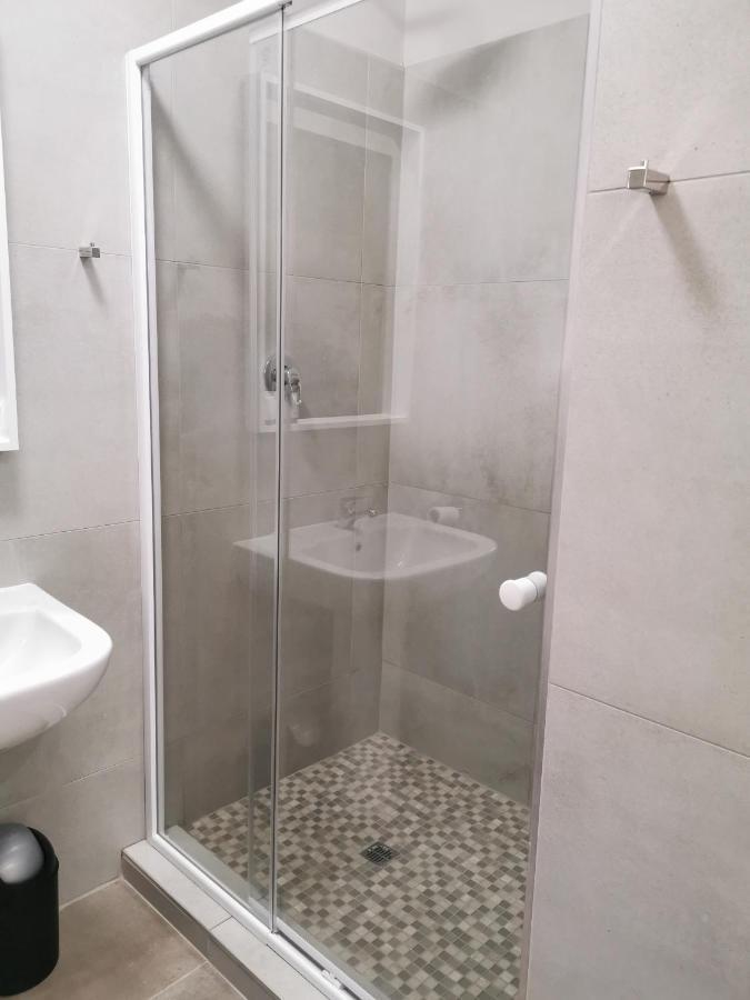 Rosedene Apartment Блоемфонтейн Екстериор снимка