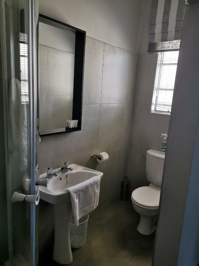 Rosedene Apartment Блоемфонтейн Екстериор снимка