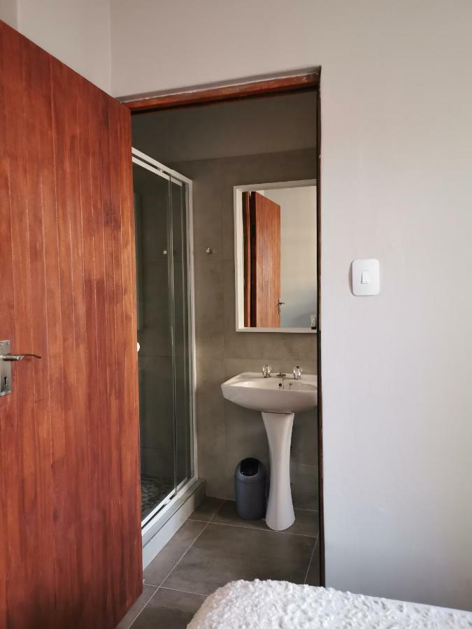 Rosedene Apartment Блоемфонтейн Екстериор снимка